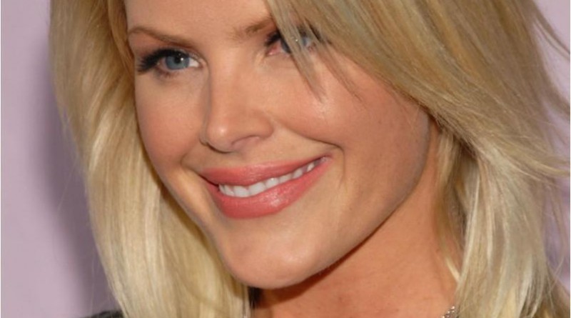 Gena Lee Nolin